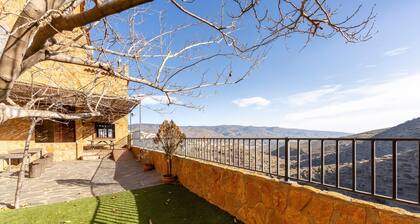Country House 'Casa Rural La Jirola-El Balcón' with Mountain View, Wi-Fi and Air Conditioning