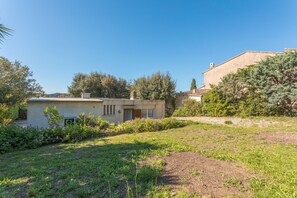 Exterior - Charming villa in Bormes-les-Mimosas Comfort, Relaxation and Proximity to the Beaches (Bormes-Les-Mimosas)