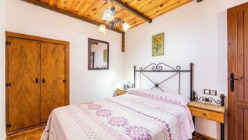 2 makuuhuonetta, ilmainen Wi-Fi, vuodevaatteet