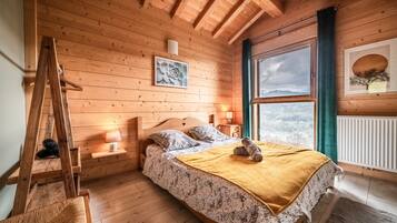 7 slaapkamers, een strijkplank/strijkijzer, gratis wifi, beddengoed