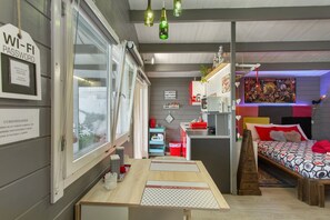 1 bedroom, iron/ironing board, free WiFi, bed sheets