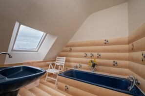 Doccia, asciugacapelli, asciugamani