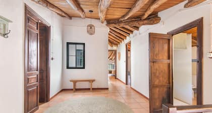 Finca 'Las Cabrillas La Nava' mit Bergblick, privatem Pool und Klimaanlage