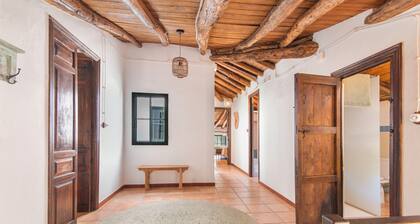 Finca 'Las Cabrillas La Nava' mit Bergblick, privatem Pool und Klimaanlage