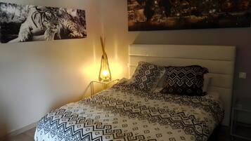 2 bedrooms, iron/ironing board, free WiFi, bed sheets