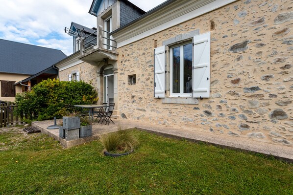 Exterior - La Maison de Tété – Charming Cottage near Lourdes, Private Terrace, Garden, WiFi (Artigues)