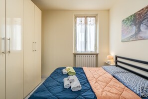 2 sovrum, strykjärn/strykbräda, gratis wi-fi och sängkläder