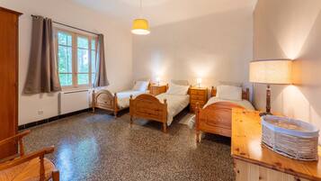 5 chambres, fer et planche Ă repasser, Wi-Fi gratuit, draps fournis