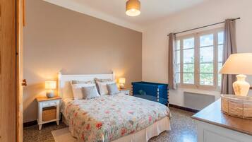 5 chambres, fer et planche Ă repasser, Wi-Fi gratuit, draps fournis