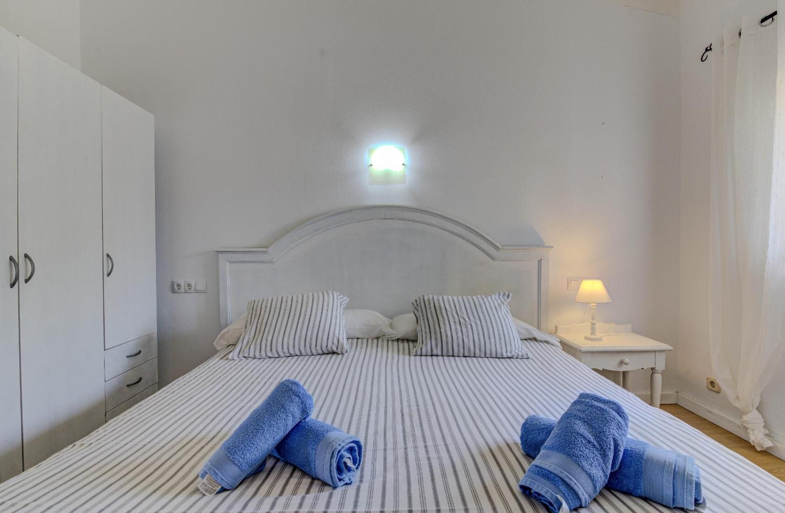 6 Schlafzimmer, Bügeleisen/Bügelbrett, kostenloses WLAN, Bettwäsche