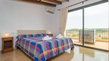 3 chambres, fer et planche Ă repasser, Wi-Fi gratuit, draps fournis