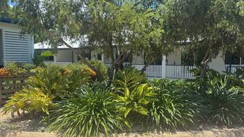 Comfort Apartment, Garden View | Terrace/patio