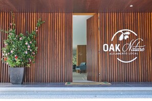 Exterior detail - Room 'Queen 2 - Oak Nature' with Shared Pool, Shared Terrace and Wi-Fi (Vieira do Minho)