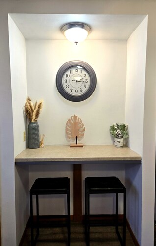 Cozy 1-bedroom apartment in wonderful Britt with WiFi, A/C