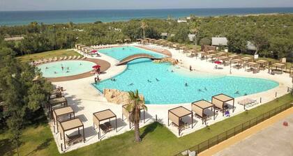 Mobilehome with air conditioning, terrace and pool