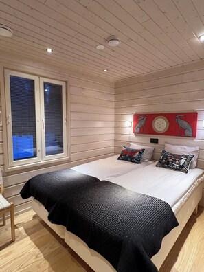 3 bedrooms, WiFi, bed sheets