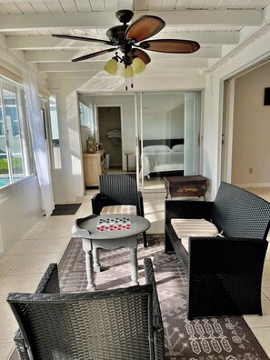 3 bedrooms, iron/ironing board, WiFi, bed sheets - Boat Dock; Tiki Hut; Sunset Views! | Paradise Villa (Cape Coral)