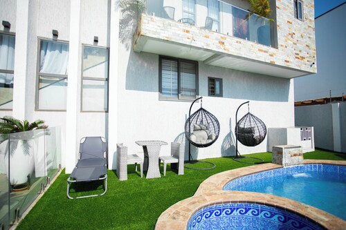 3-bedroom Smart villa at east Airport