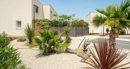 Bright villa 4 ppl, garden, close to the sea