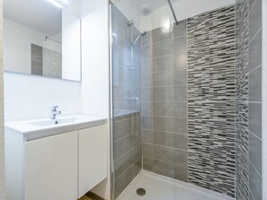 Shower - Bright villa 4 ppl, garden, close to the sea (Sérignan)