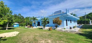 Exterior - Relaxo Negril Villa, 6-bedroom, 5 bathroom villa in West End with WiFi, AC (West End)