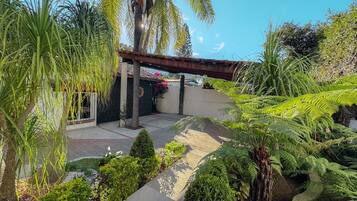 Enceinte de lâhĂ©bergement