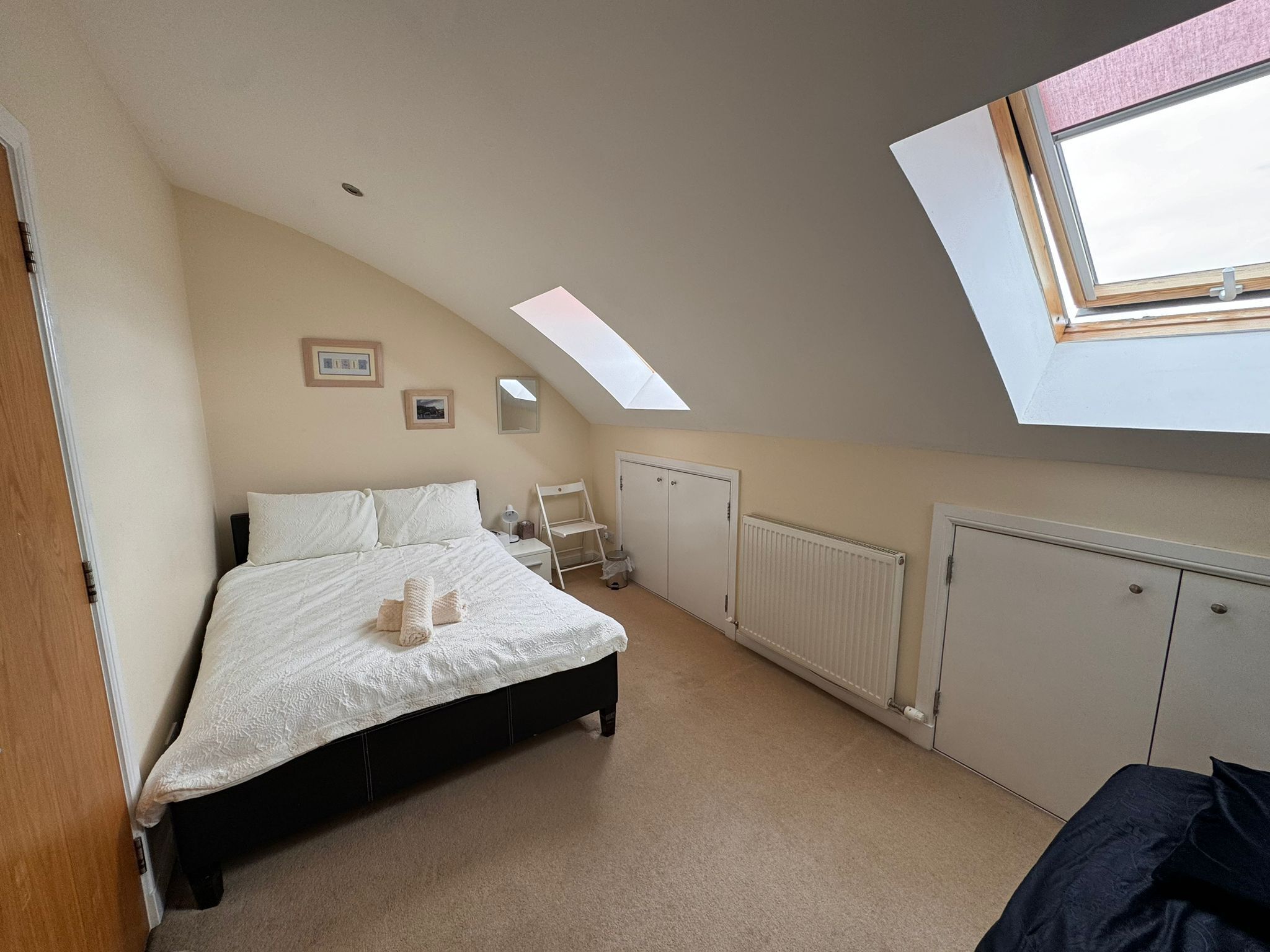 2 bedrooms, iron/ironing board, WiFi (free), bed sheets