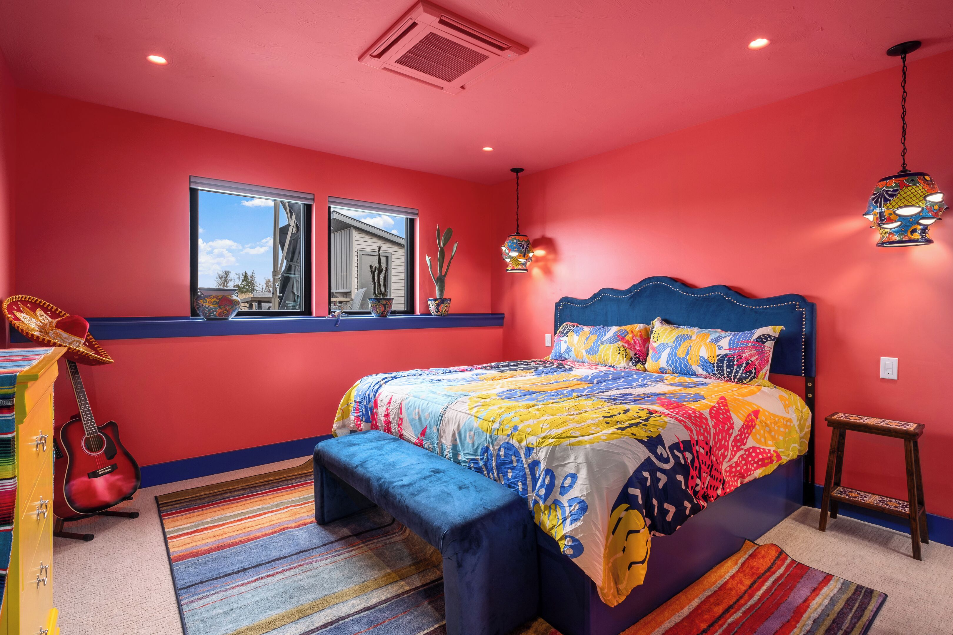 7 Schlafzimmer, Schreibtisch, Bügeleisen/Bügelbrett, WLAN