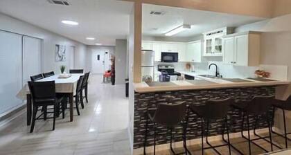 Hot Tub - Rest A While Townhome