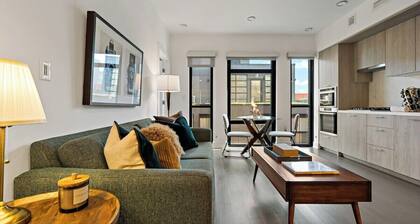 Contemporary | Downtown | Views