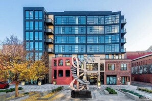 Exterior - Penthouse | Downtown | Capitol Views | Luxury (Washington)