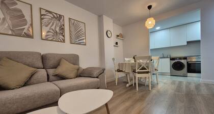 650A Apartamento moderno, acogedor y con garaje