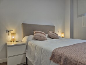 1 soverom, strykejern/-brett, wi-fi (inkludert) og sengetøy