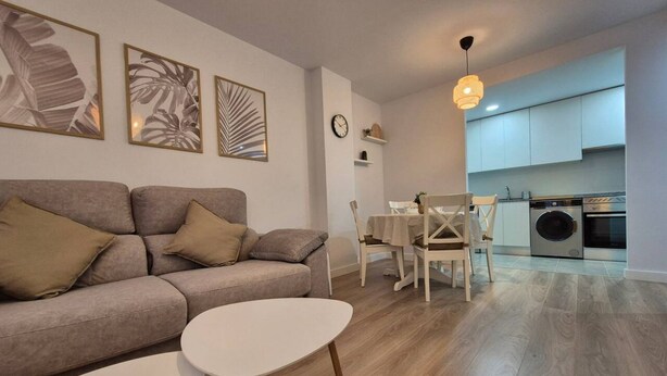 Interior - 650A Apartamento moderno, acogedor y con garaje (Oviedo)