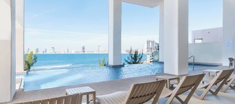 Skyline Paradise Condo at “punta bahía”