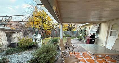 Cozy 4bd Home w/ 3 King Beds + EV Charger + Trailer Parking