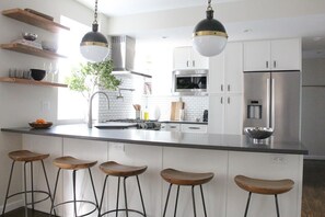 Private kitchen - Charming 2-bedroom apartment in the Upper West Side.  7 minutes from Time Square (New York)