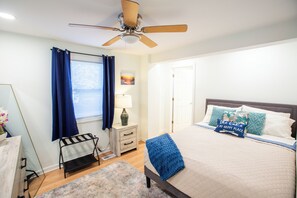 3 bedrooms, in-room safe, iron/ironing board, travel crib