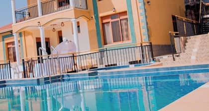 HOTEL DE SILVER BOTIQUE KiGALi