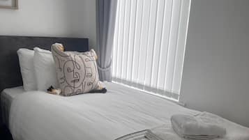 3 bedrooms, iron/ironing board, free WiFi, bed sheets