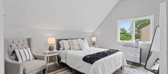 Luxury Condo w/Attached Garage