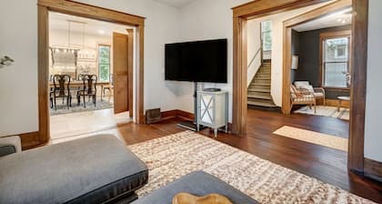 4BR Family-Friendly Vacation Rental | Pets OK | Sleeps 9