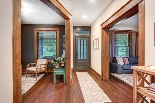 Spacious Pet & Family-Friendly Home for 11 guests