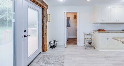 Family Friendly Home near the Zoo!