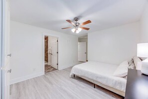 3 habitaciones, tabla de planchar con plancha y wifi gratis