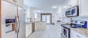 Family Friendly Home near the Zoo!