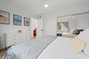2 chambres, fer et planche à repasser, Wi-Fi gratuit, draps fournis