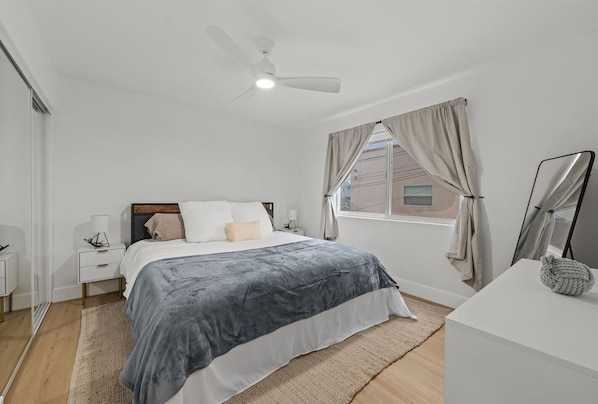 2 bedrooms, iron/ironing board, free WiFi, bed sheets