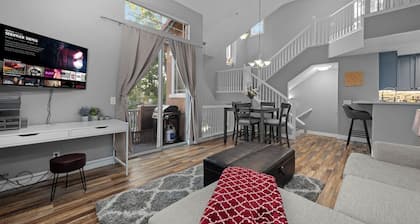 Cozy Stay for 6 | Reserved Garage Parking, Balcony & BBQ Grill