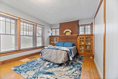 Straightforward City Apartment | Downtown Fort Wayne